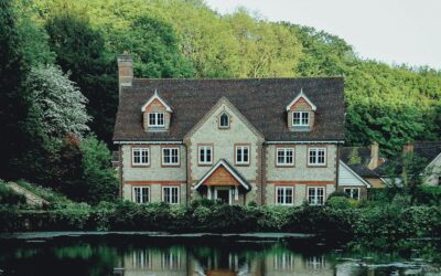 The 7 Important Pros & Cons of Placing Your Home in a trust